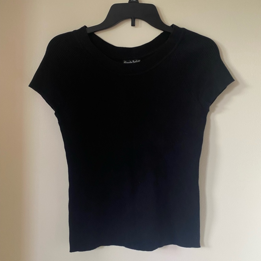 Alexandra Bartlett Black Knit Short Sleeve Sweater Top